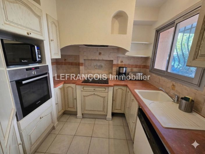 Image No.5-4 Bed House for sale