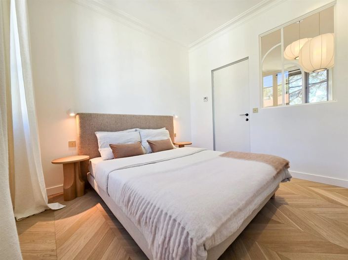 Image No.23-6 Bed House for sale