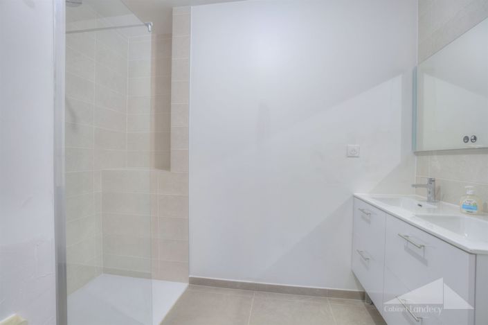 Image No.4-Appartement de 4 chambres à vendre à Divonne-les-Bains