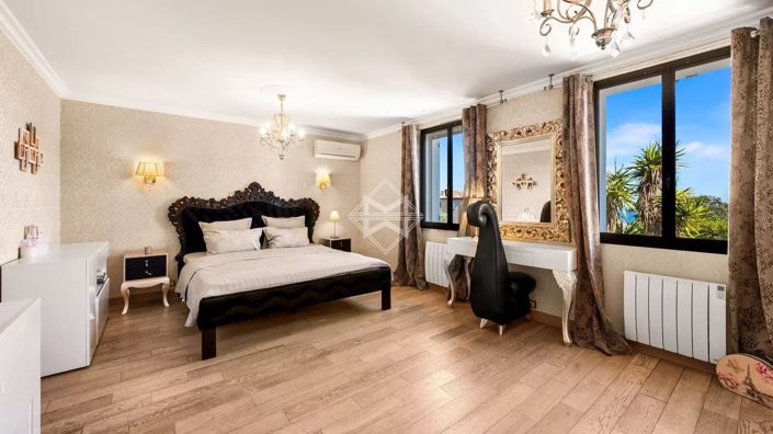 Image No.11-4 Bed House for sale