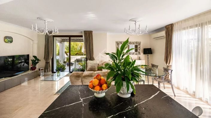 Image No.7-4 Bed House for sale