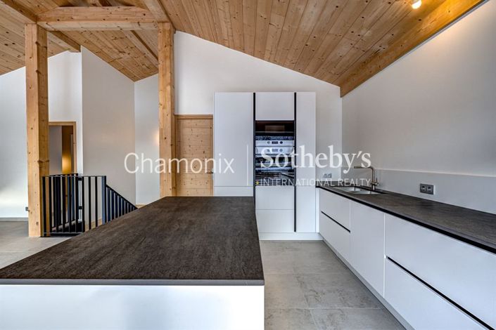 Image No.4-House for sale