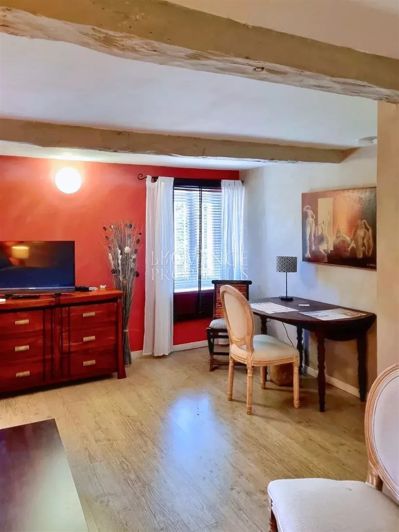 Image No.15-8 Bed House for sale