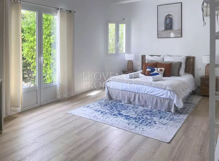 Image No.11-9 Bed House for sale