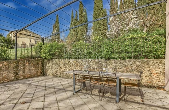 Image No.11-12 Bed House for sale