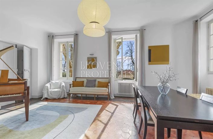 Image No.19-12 Bed House for sale