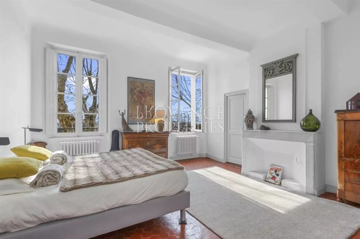 Image No.26-12 Bed House for sale