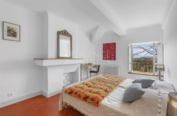 Image No.30-12 Bed House for sale