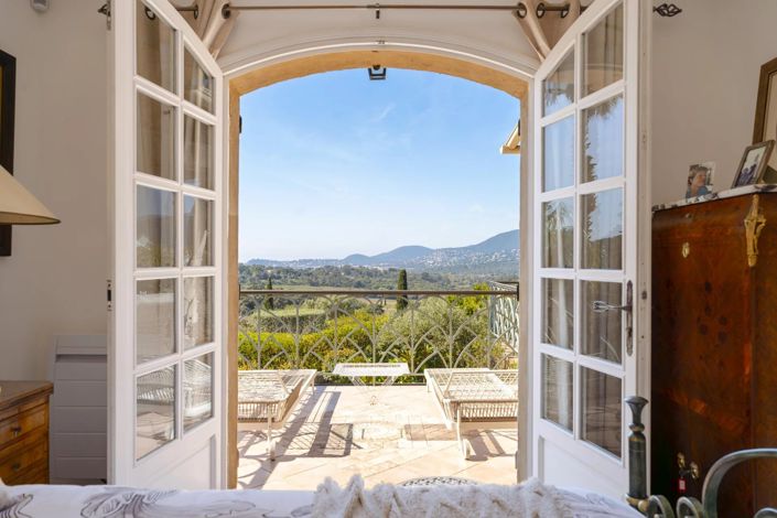 Image No.15-4 Bed House for sale