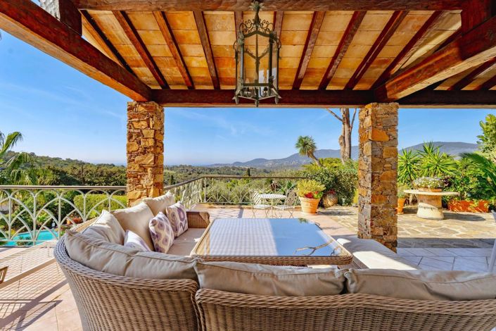 Image No.3-4 Bed House for sale