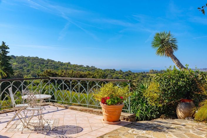 Image No.4-4 Bed House for sale