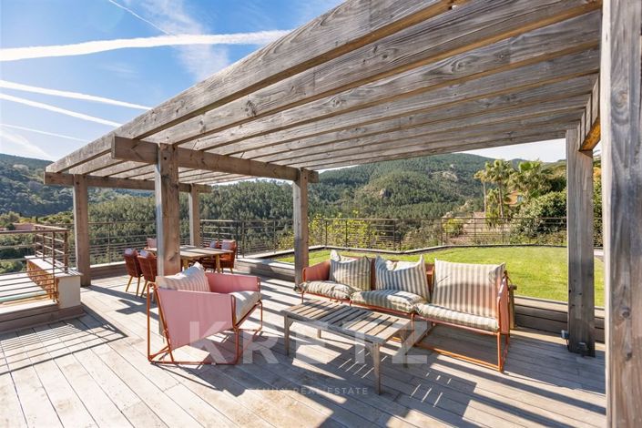 Image No.19-5 Bed House for sale