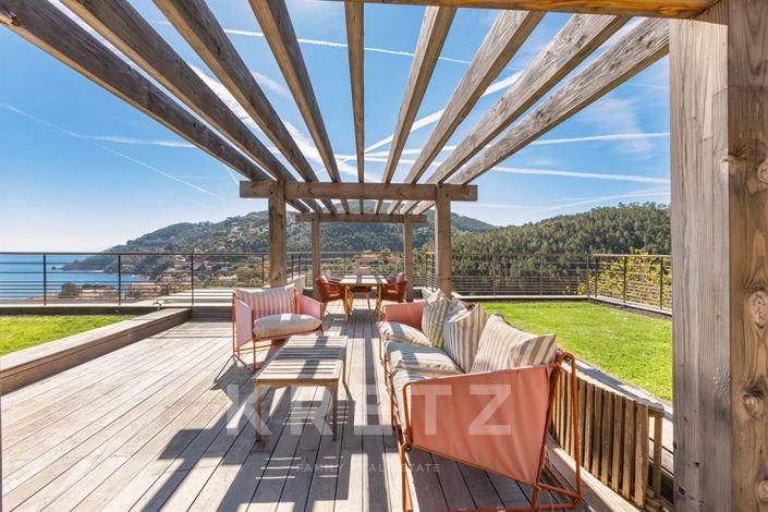 Image No.21-5 Bed House for sale