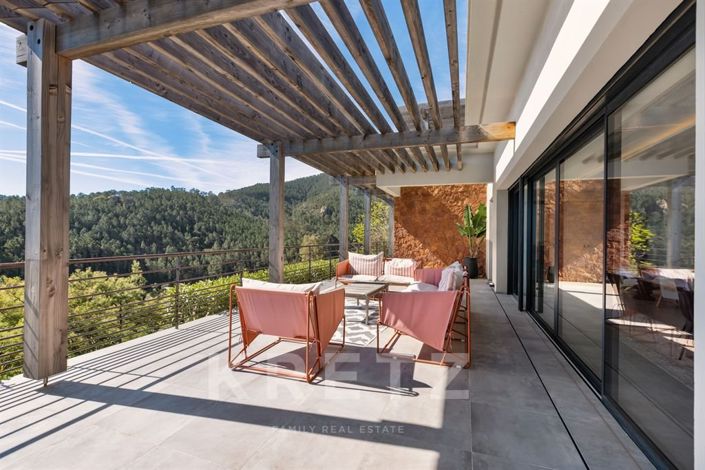 Image No.23-5 Bed House for sale