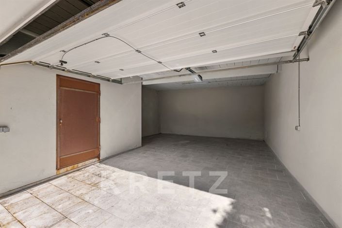 Image No.25-5 Bed House for sale