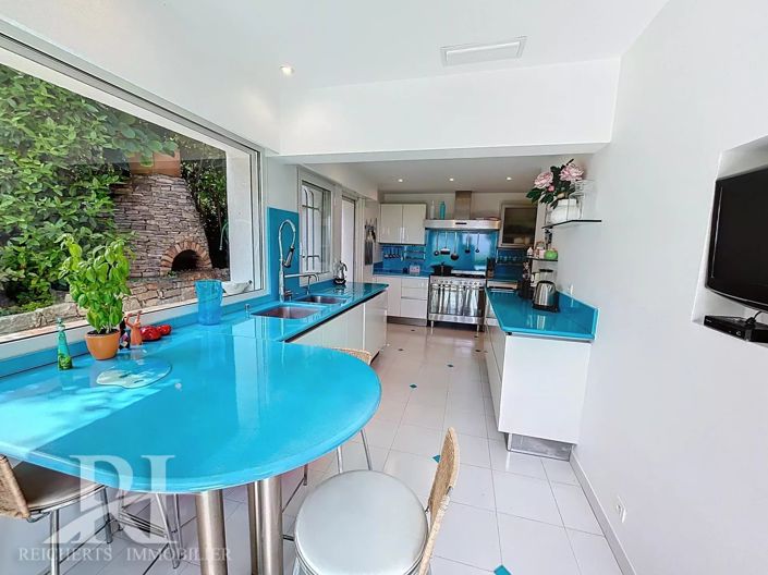 Image No.13-4 Bed House for sale