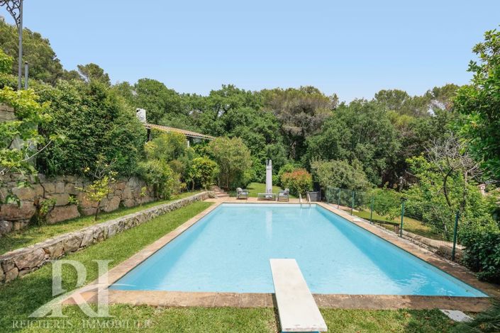 Image No.17-4 Bed House for sale