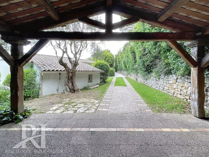 Image No.25-4 Bed House for sale