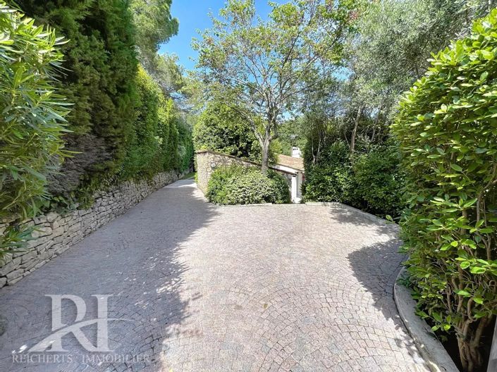 Image No.26-4 Bed House for sale