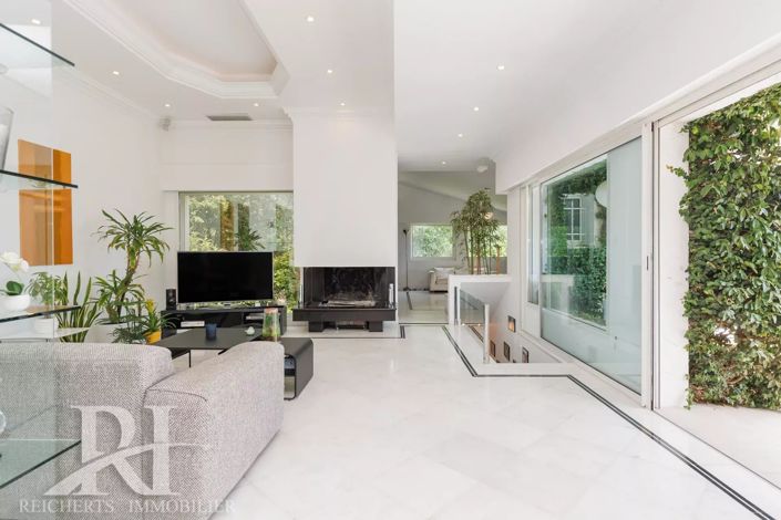 Image No.5-4 Bed House for sale