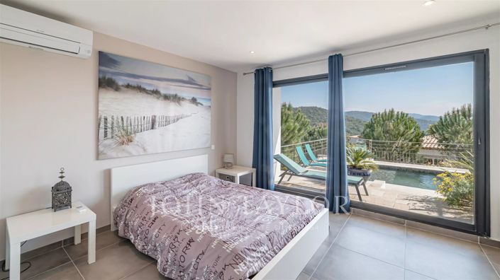 Image No.11-4 Bed House for sale