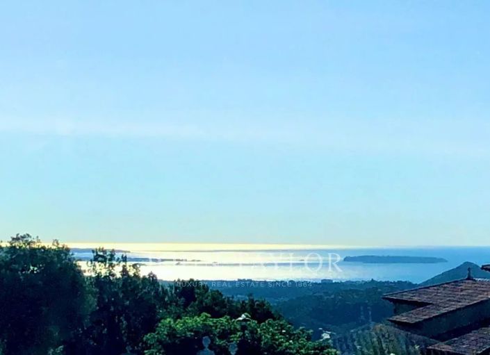 Image No.3-4 Bed House for sale