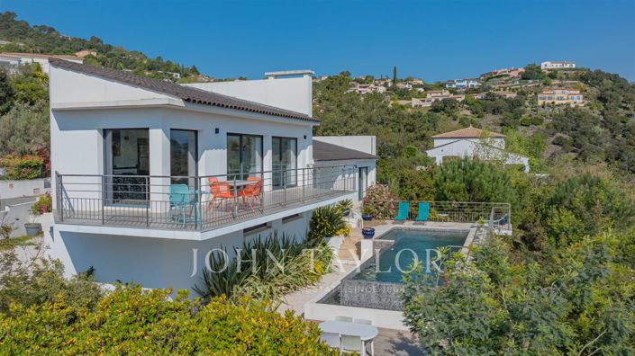 Image No.3-4 Bed House for sale