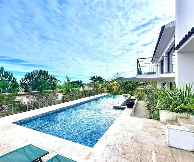 Image No.4-4 Bed House for sale