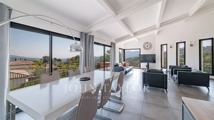 Image No.7-4 Bed House for sale