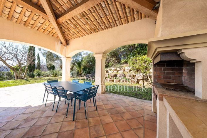 Image No.11-4 Bed House for sale