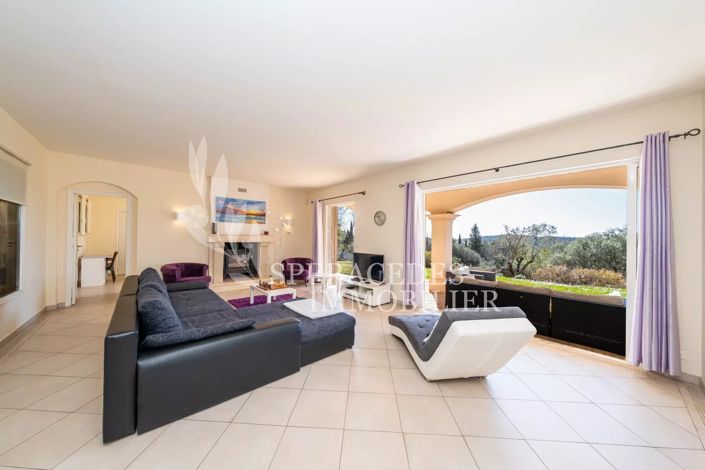 Image No.4-4 Bed House for sale