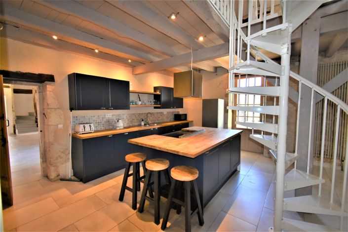Image No.10-7 Bed House for sale