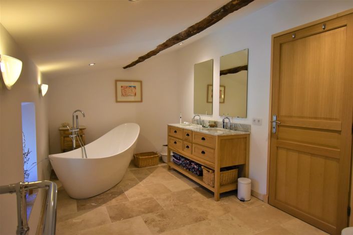 Image No.17-7 Bed House for sale