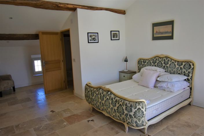 Image No.18-7 Bed House for sale