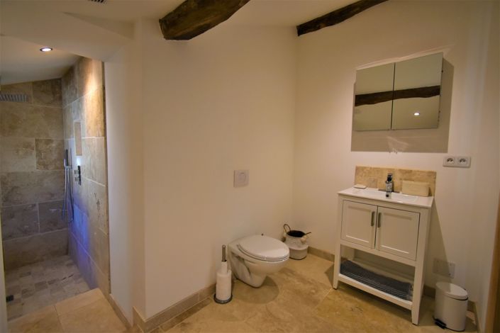 Image No.19-7 Bed House for sale