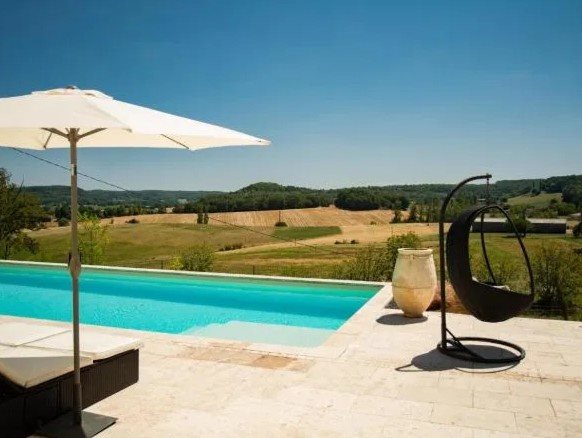 Image No.24-7 Bed House for sale