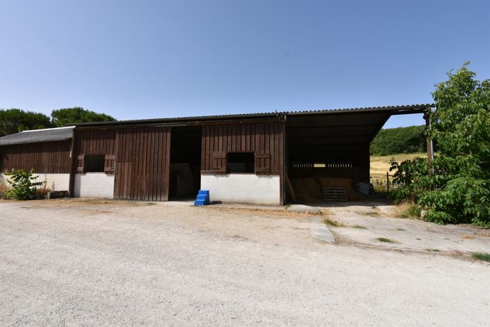 Image No.24-7 Bed House for sale
