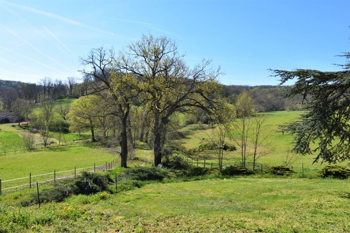 Image No.30-7 Bed House for sale