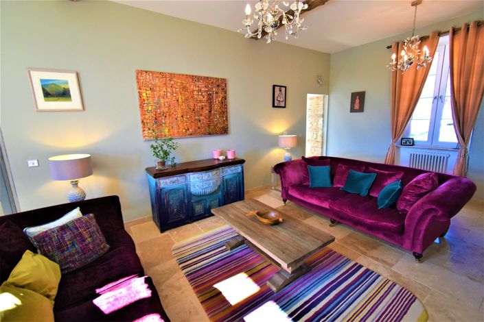 Image No.4-7 Bed House for sale