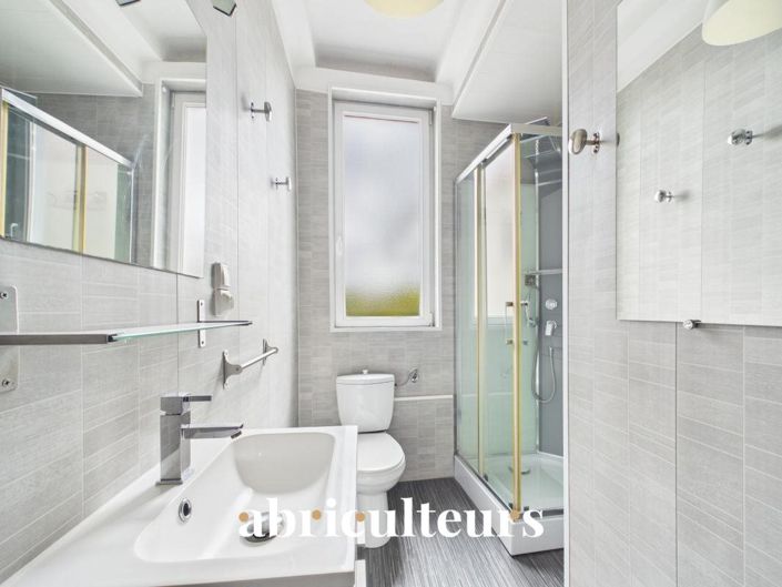 Image No.9-2 Bed House for sale