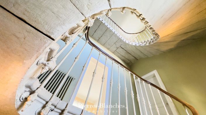 Image No.10-5 Bed House for sale