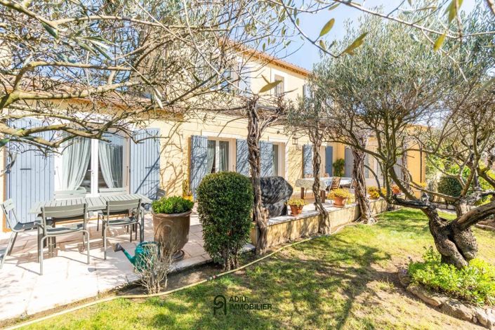 Image No.3-Maison de 4 chambres à vendre à Uzès