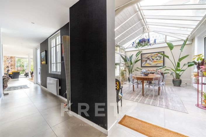 Image No.10-3 Bed House for sale