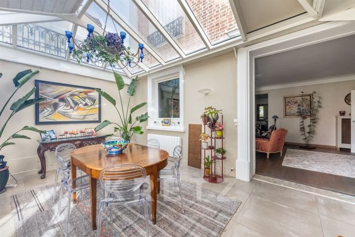 Image No.11-3 Bed House for sale