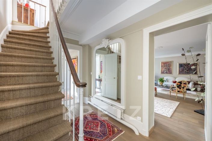 Image No.14-3 Bed House for sale