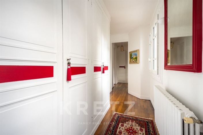 Image No.19-3 Bed House for sale