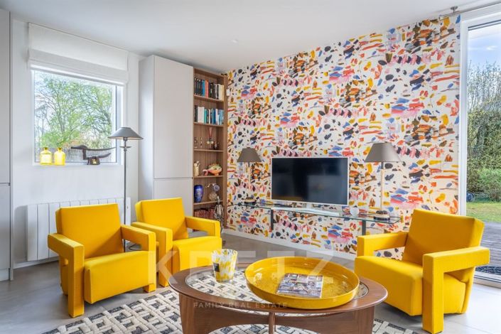 Image No.8-3 Bed House for sale