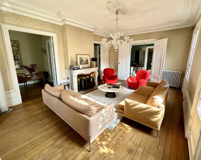 Image No.11-Propriété de 6 chambres à vendre à Bordeaux
