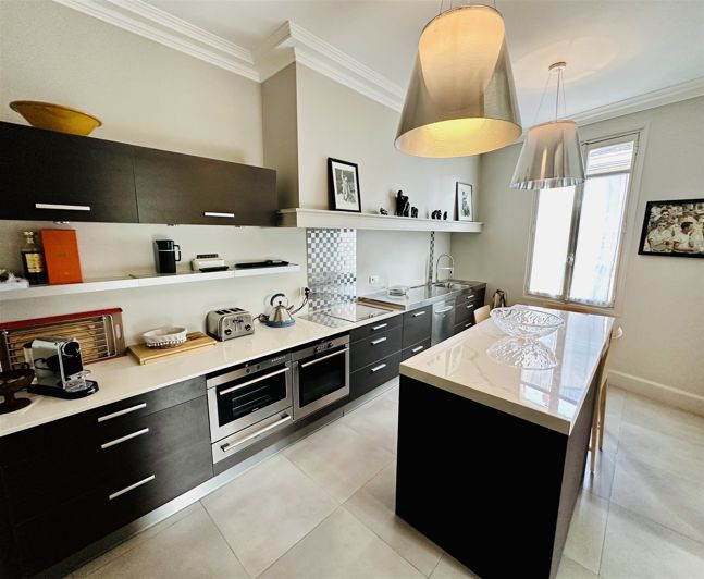 Image No.16-Propriété de 6 chambres à vendre à Bordeaux