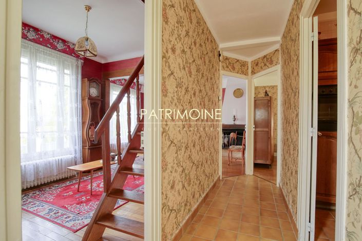 Image No.5-2 Bed House for sale